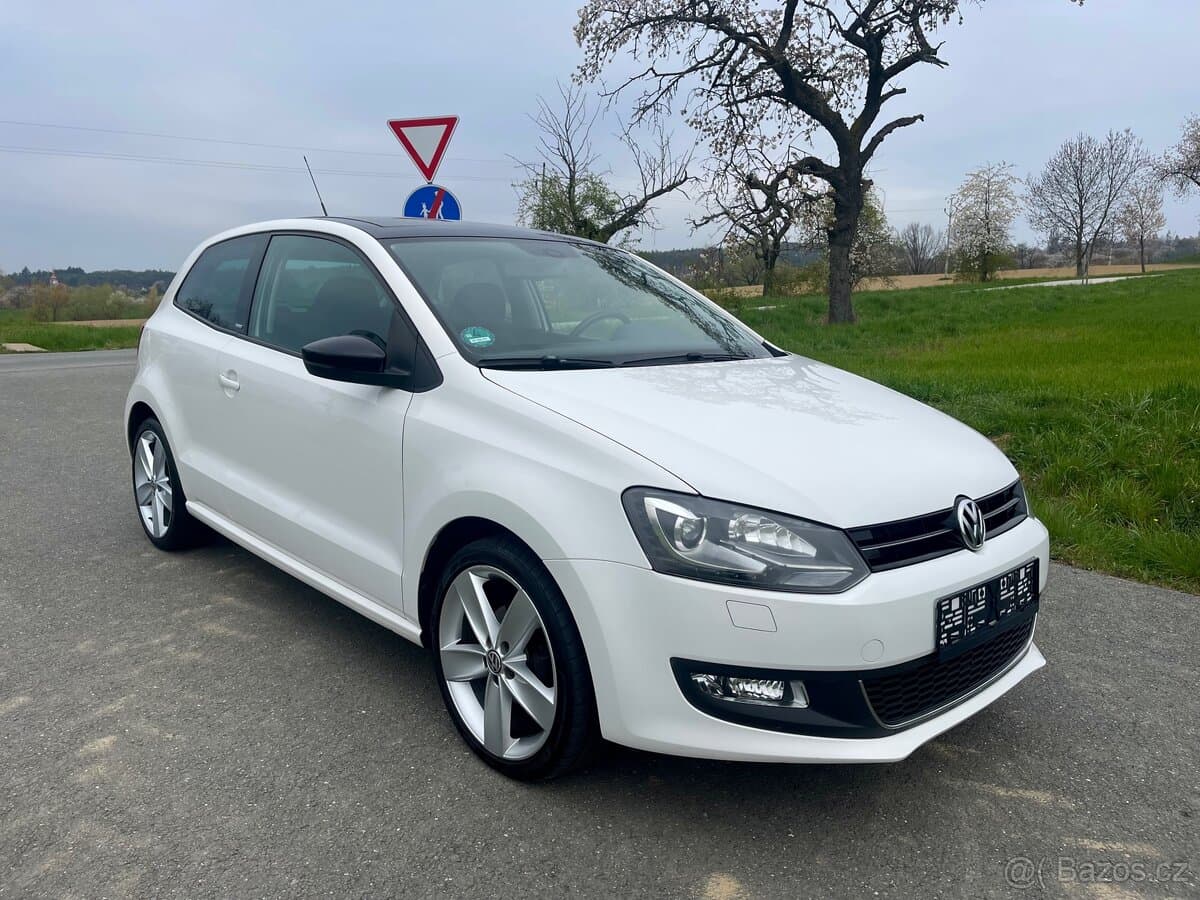 2011 Volkswagen POLO - 2