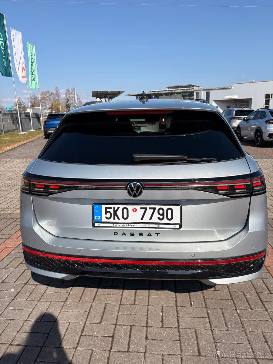 Volkswagen PASSAT - 2