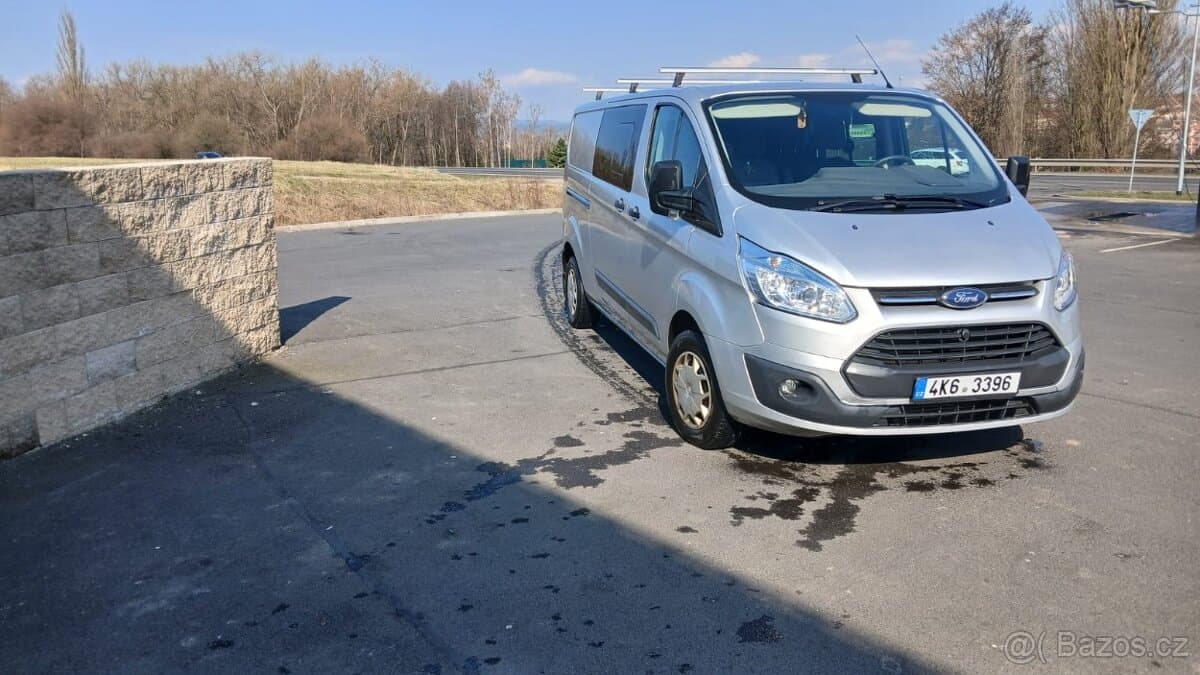 2015 Ford TOURNEO - 2