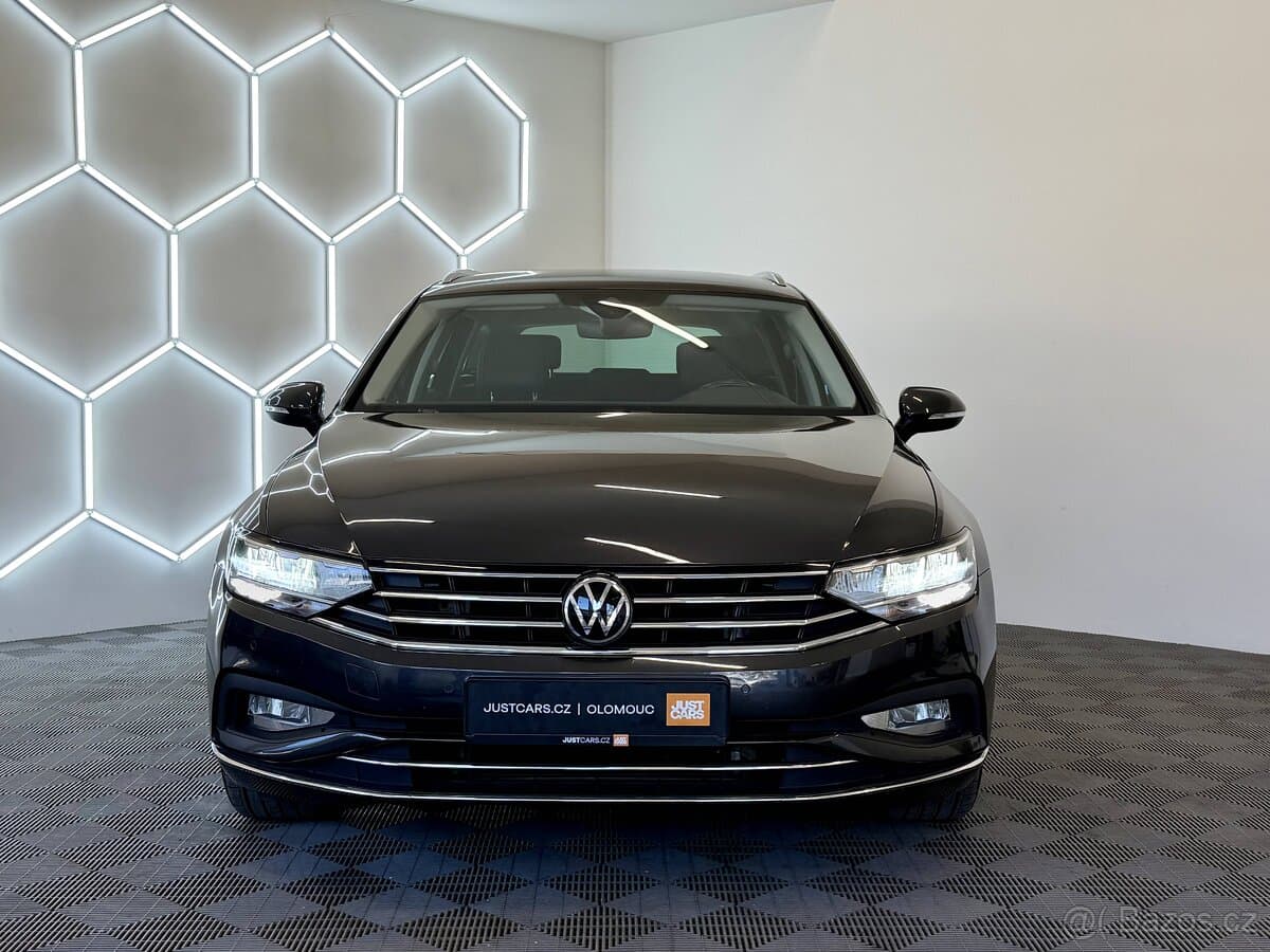 Volkswagen PASSAT - 2