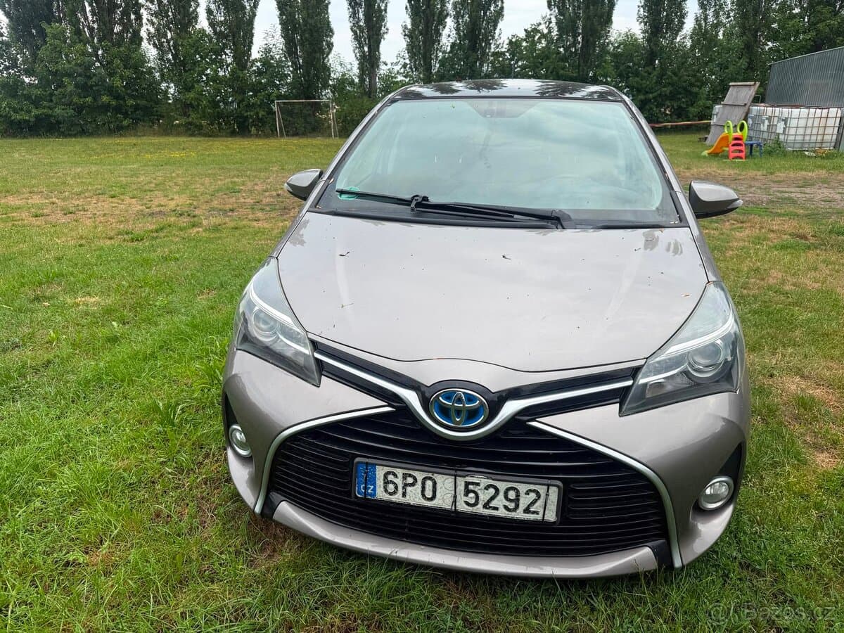2014 Toyota YARIS - 2