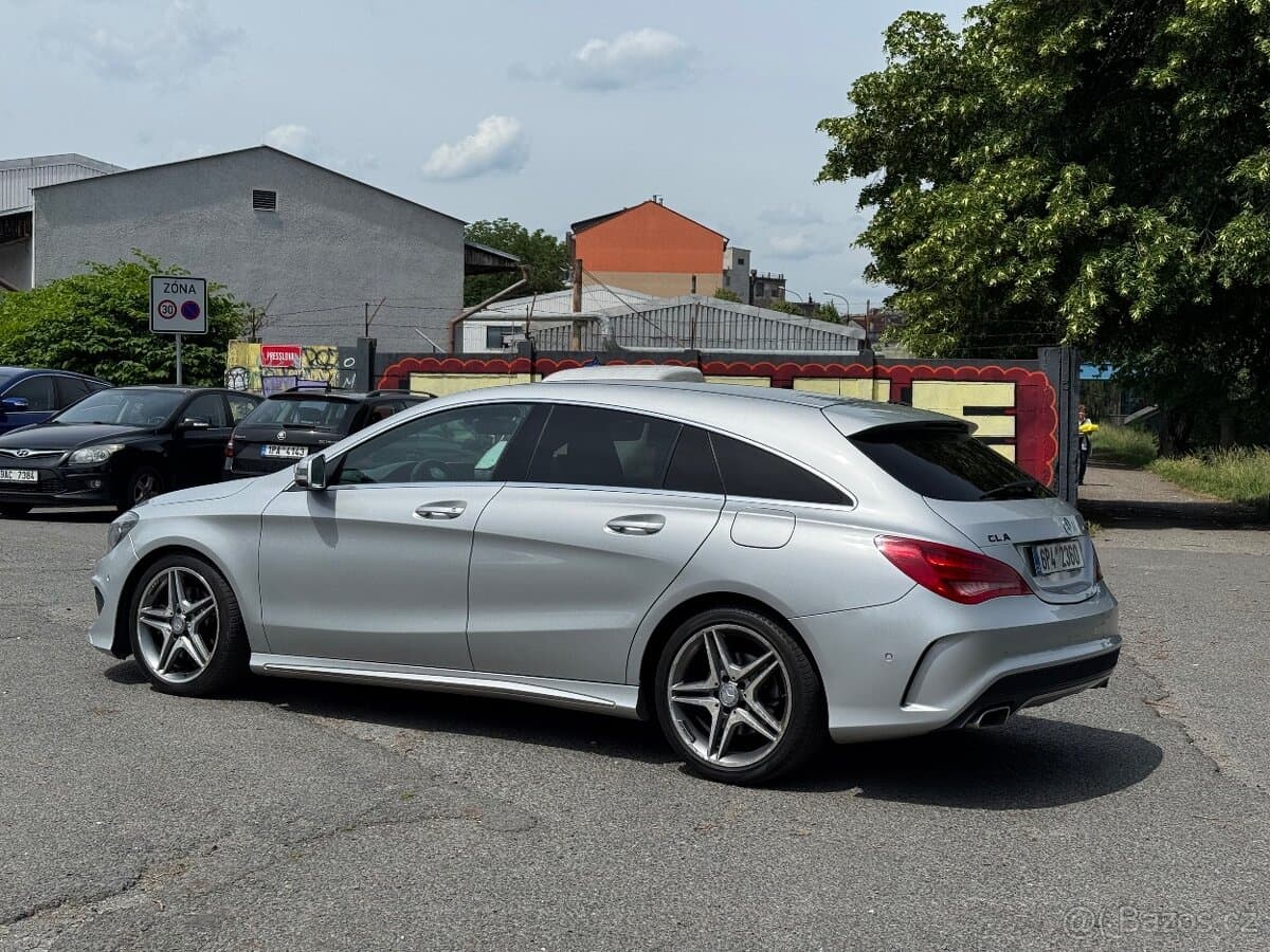 2015 Mercedes-Benz CLA - 2