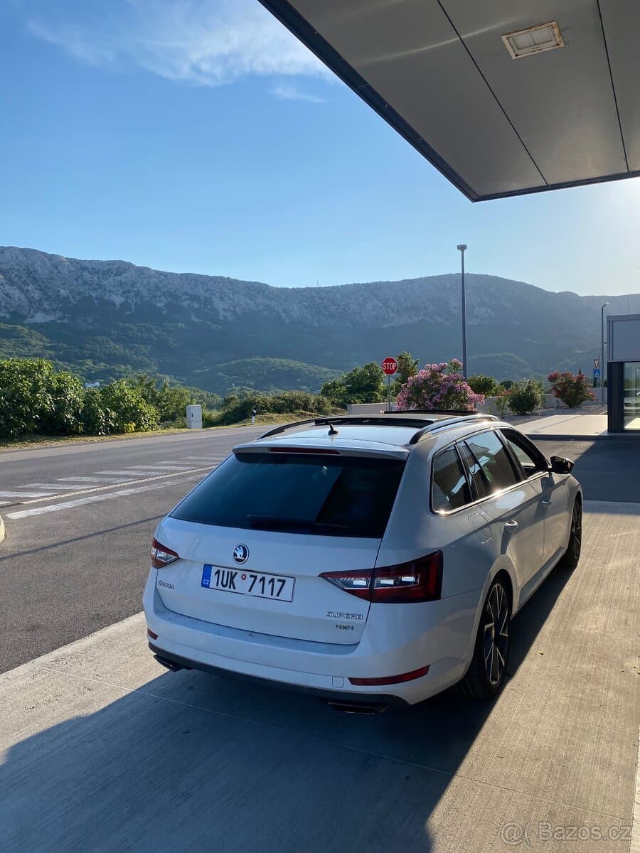 Škoda SUPERB - 2