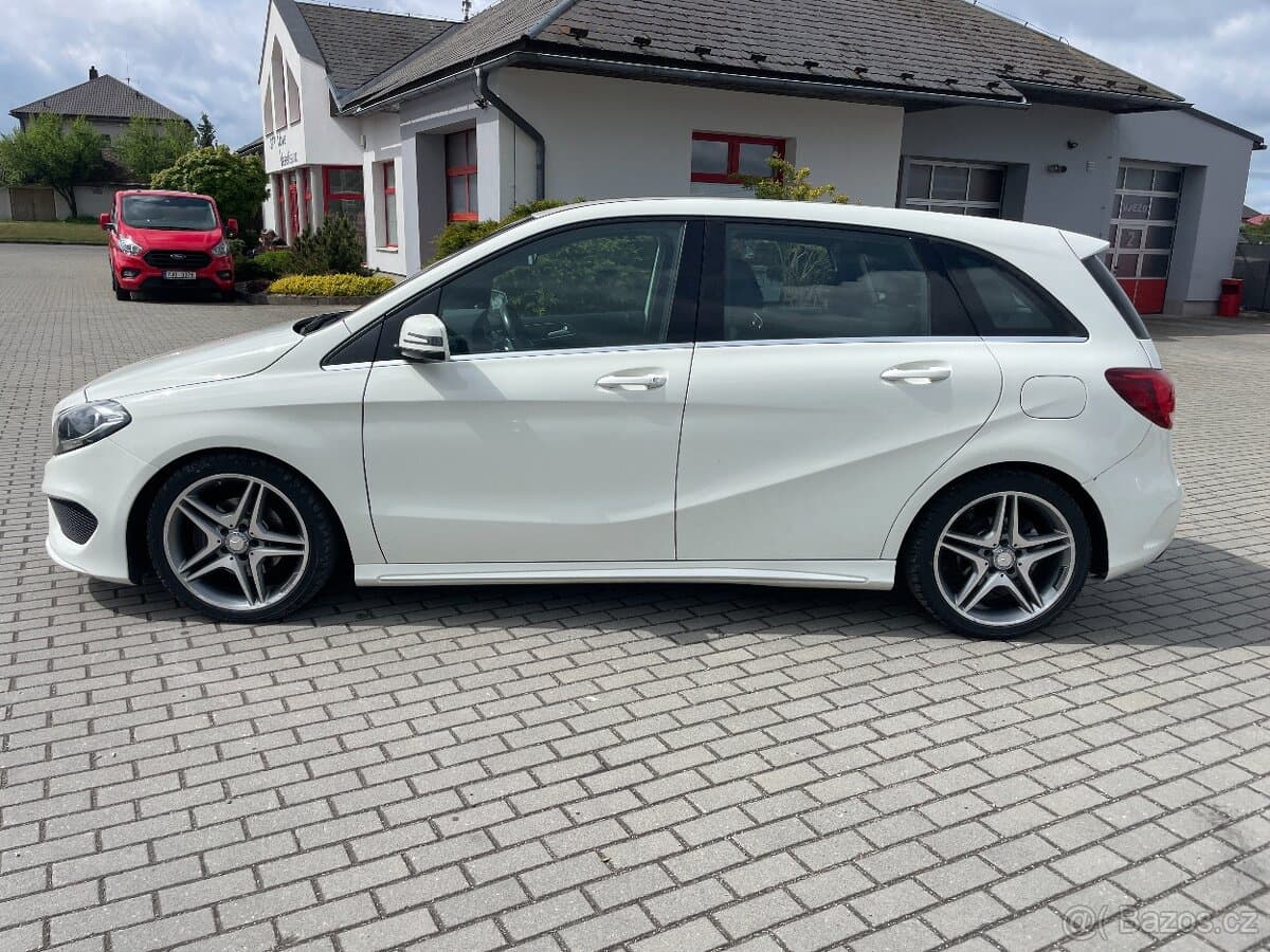 2015 Mercedes-Benz OSTATNÍ - 2