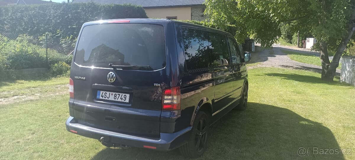2010 Volkswagen MULTIVAN - 2