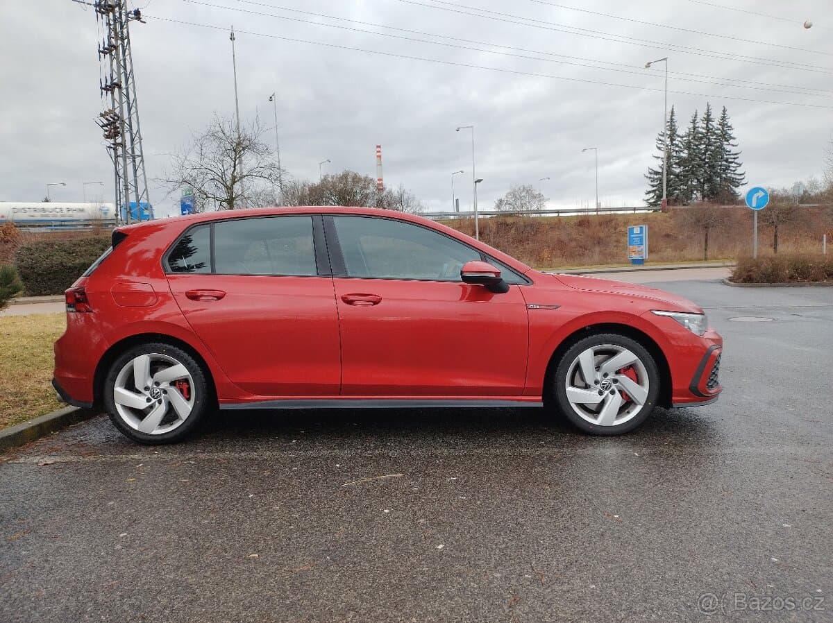 2020 Volkswagen GOLF - 2