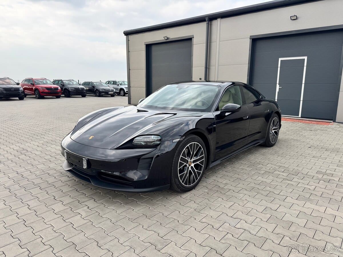 2021 Porsche TAYCAN - 2