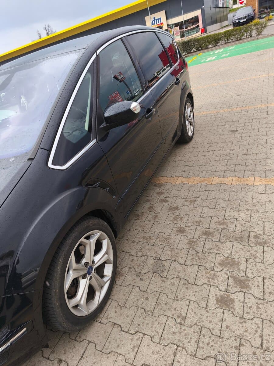 2013 Ford S-MAX - 2