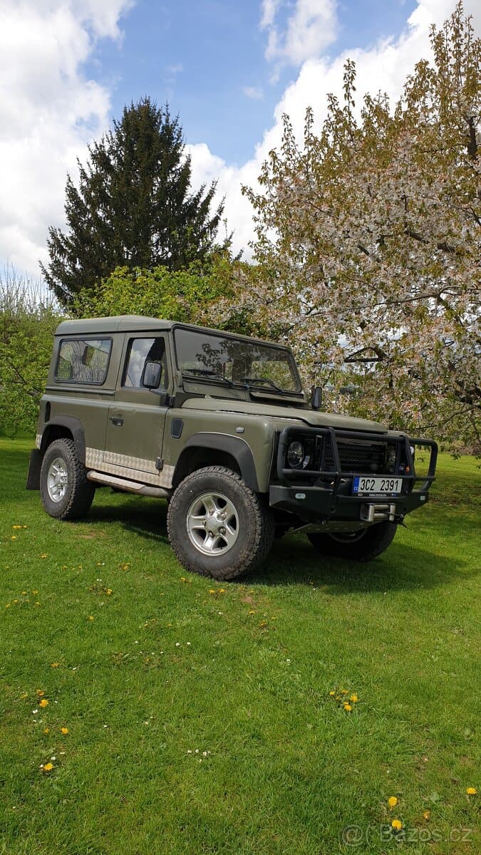 2002 Land Rover DEFENDER - 2