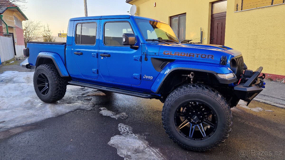 2021 Jeep GLADIATOR - 2