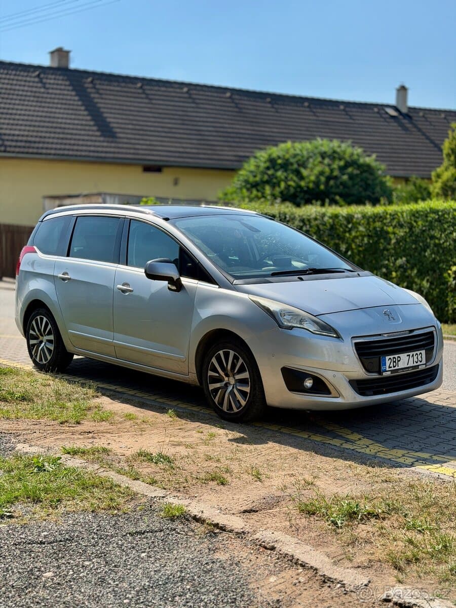 Peugeot 5008 - 2