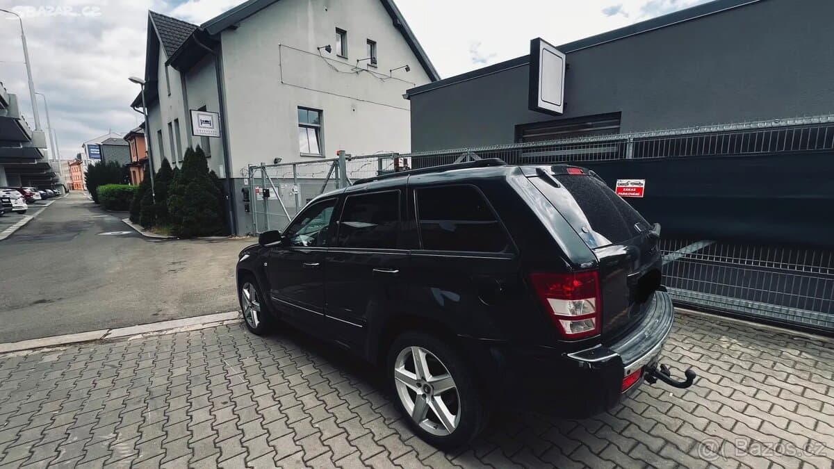 2007 Jeep CHEROKEE - 2