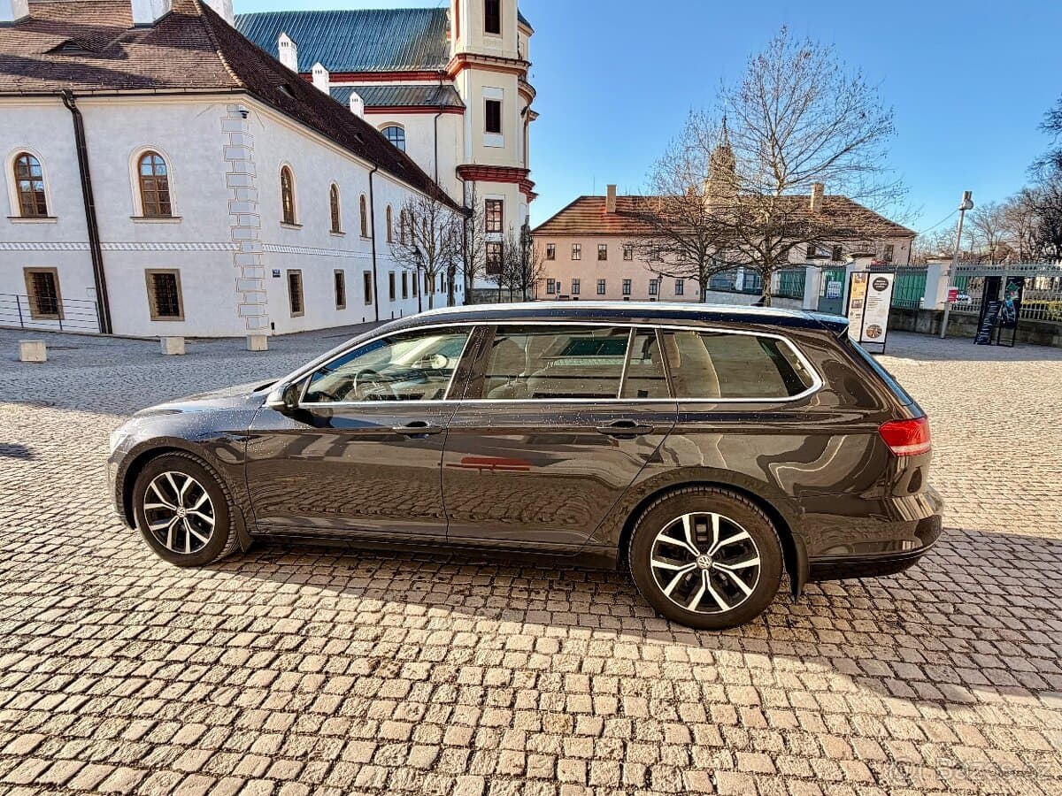 2019 Volkswagen PASSAT - 2