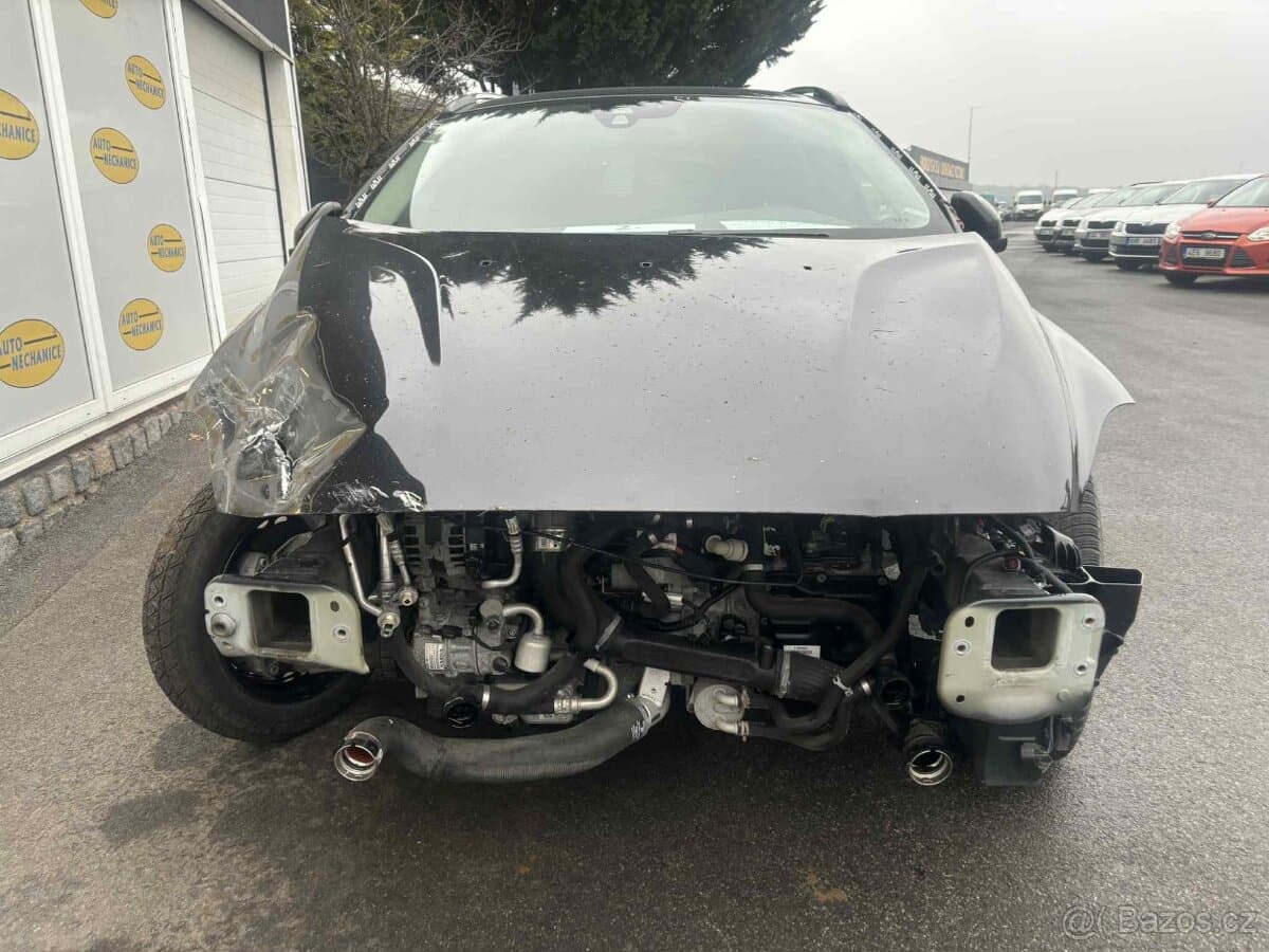 2019 Volvo V40 - 2