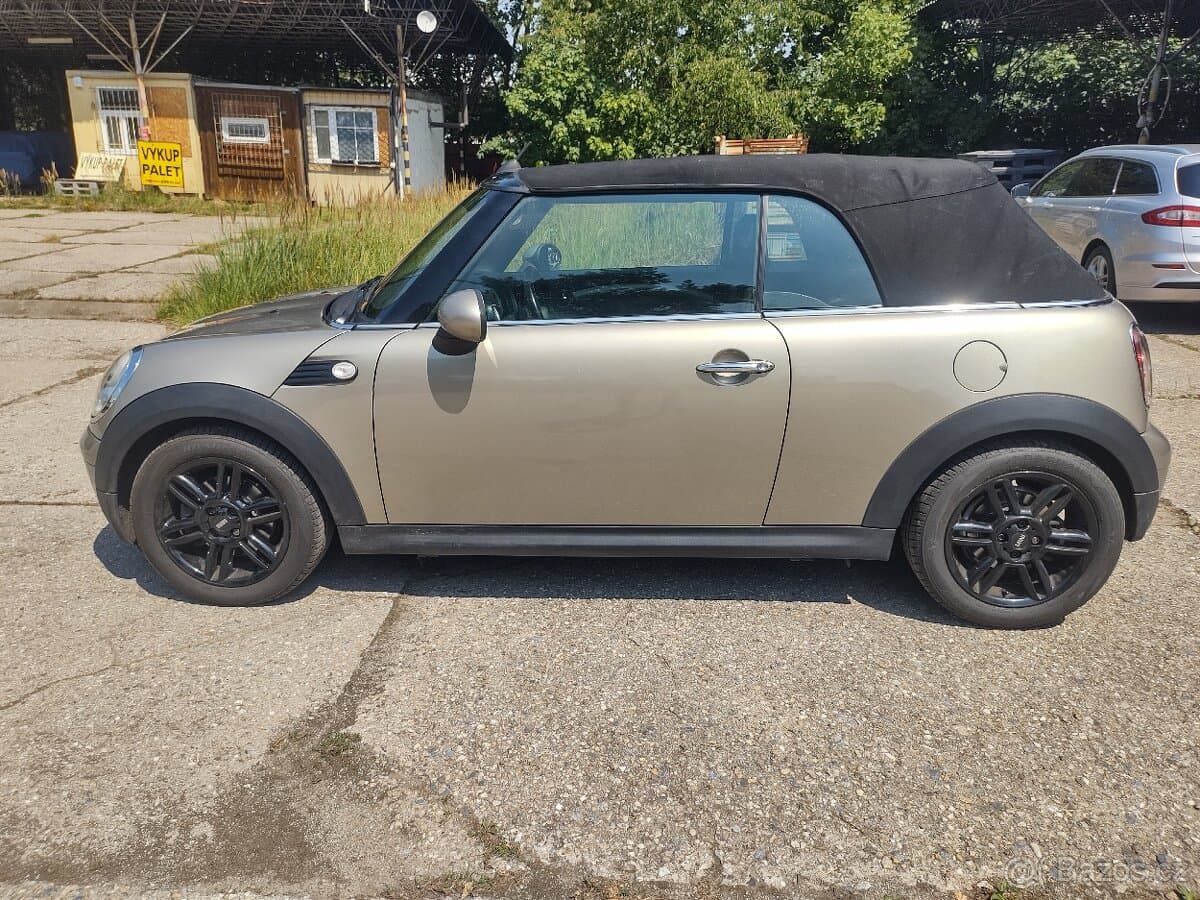 2010 Mini COOPER - 2