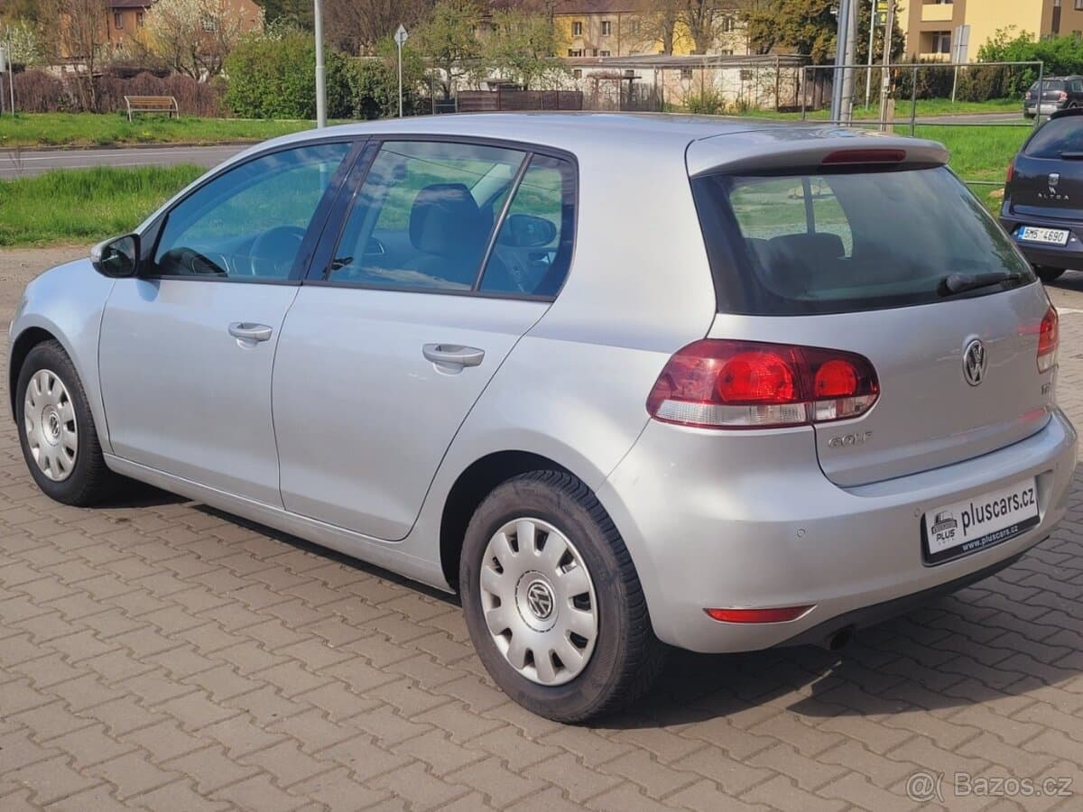 2009 Volkswagen GOLF - 2