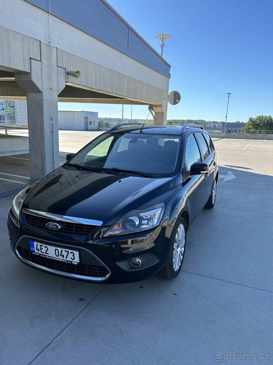 2009 Ford FOCUS - 2