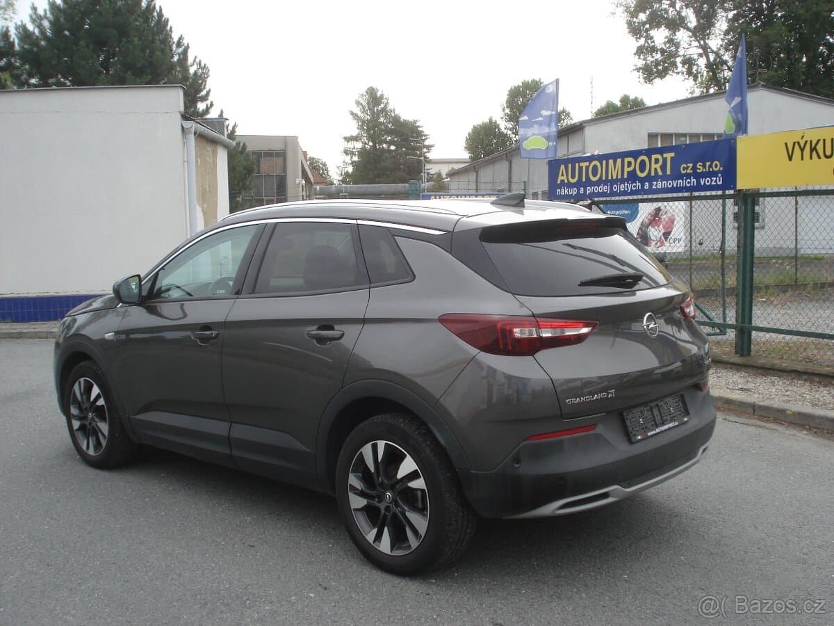 2017 Opel GRANDLAND - 2