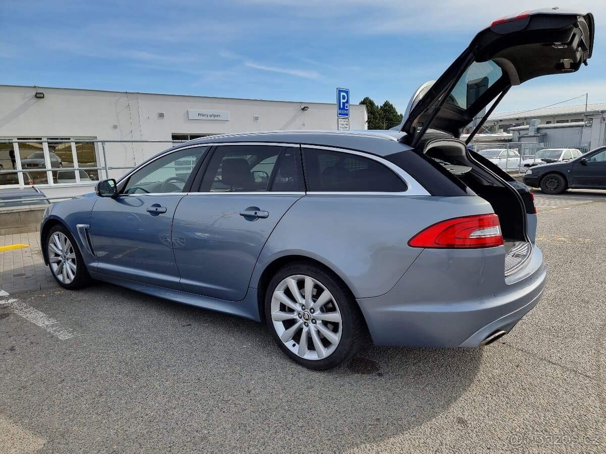 Jaguar XF - 2