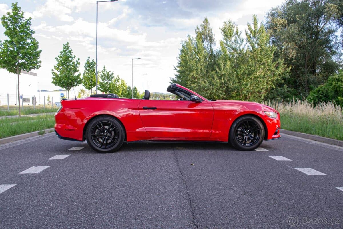 2016 Ford MUSTANG - 2