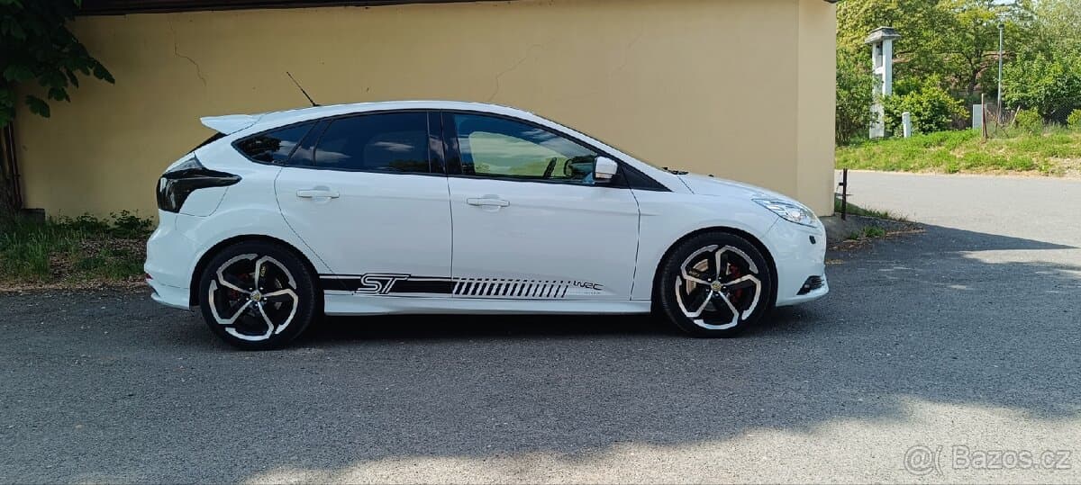 2012 Ford FOCUS - 2