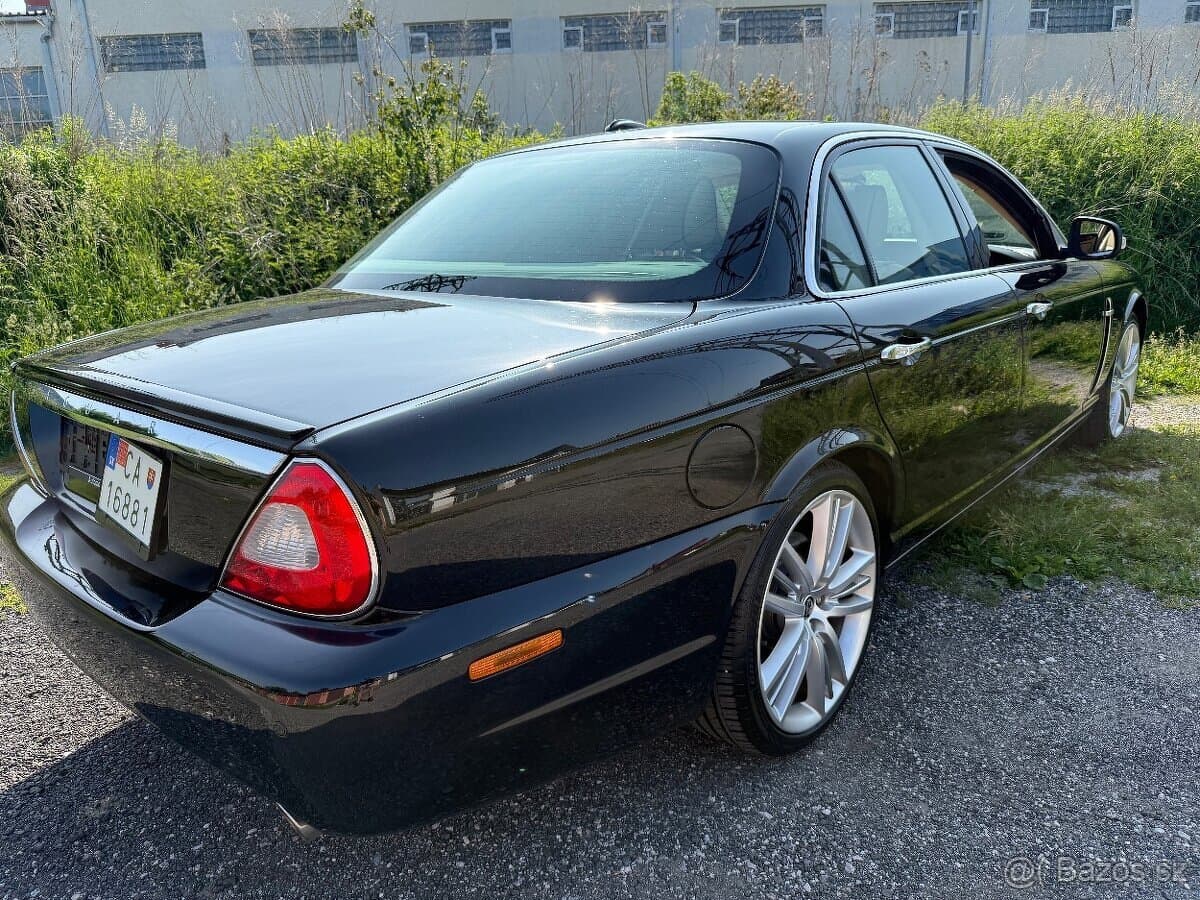 2009 Jaguar XJ - 2