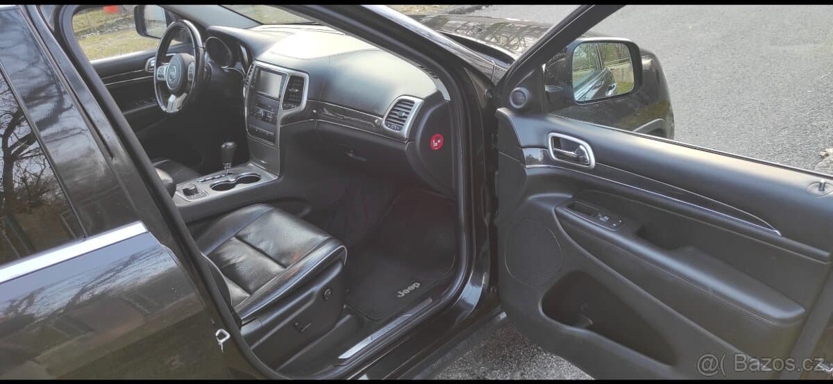 2013 Jeep CHEROKEE - 2