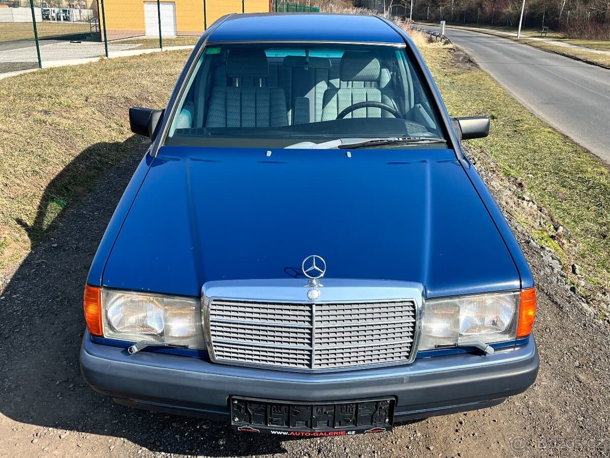 1990 Mercedes-Benz 190 - 2