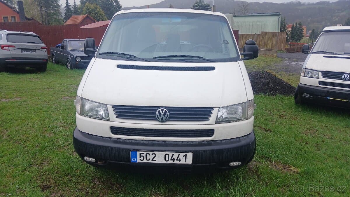 2003 Volkswagen CARAVELLE - 2