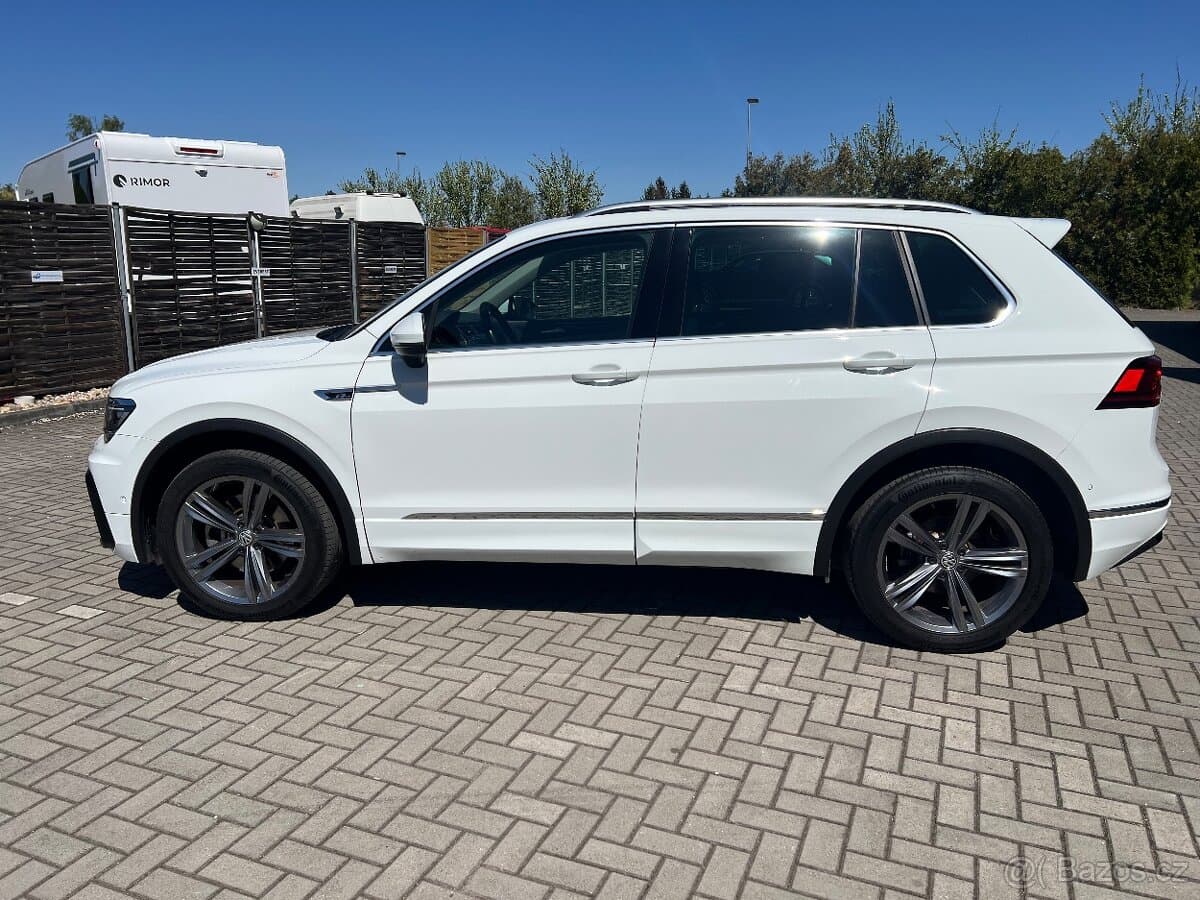 2017 Volkswagen TIGUAN - 2
