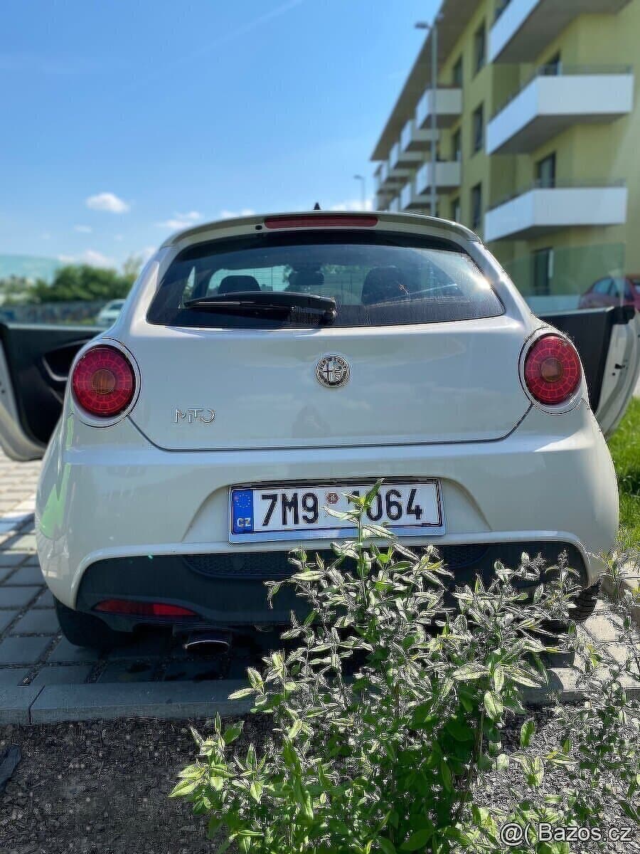 2011 Alfa Romeo MITO - 2