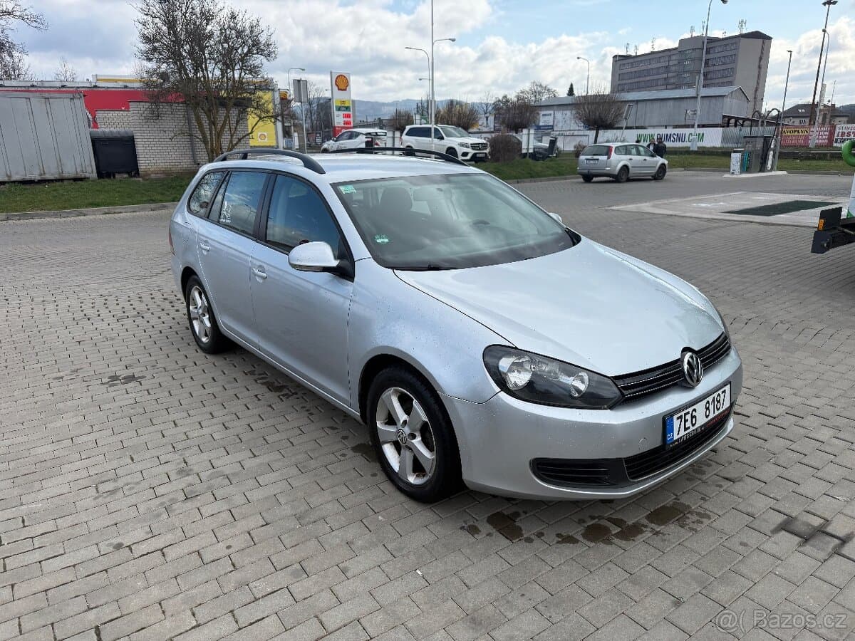 2010 Volkswagen GOLF - 2