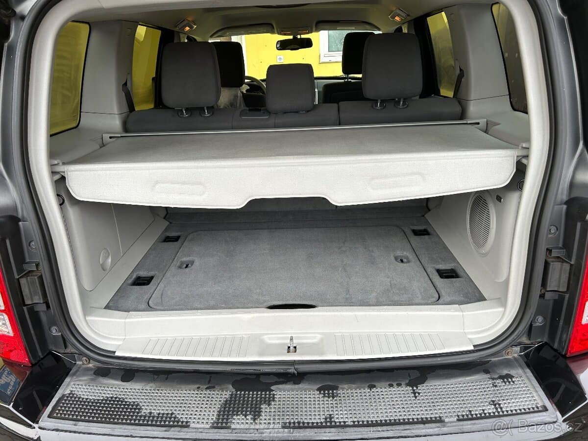 2009 Jeep CHEROKEE - 2