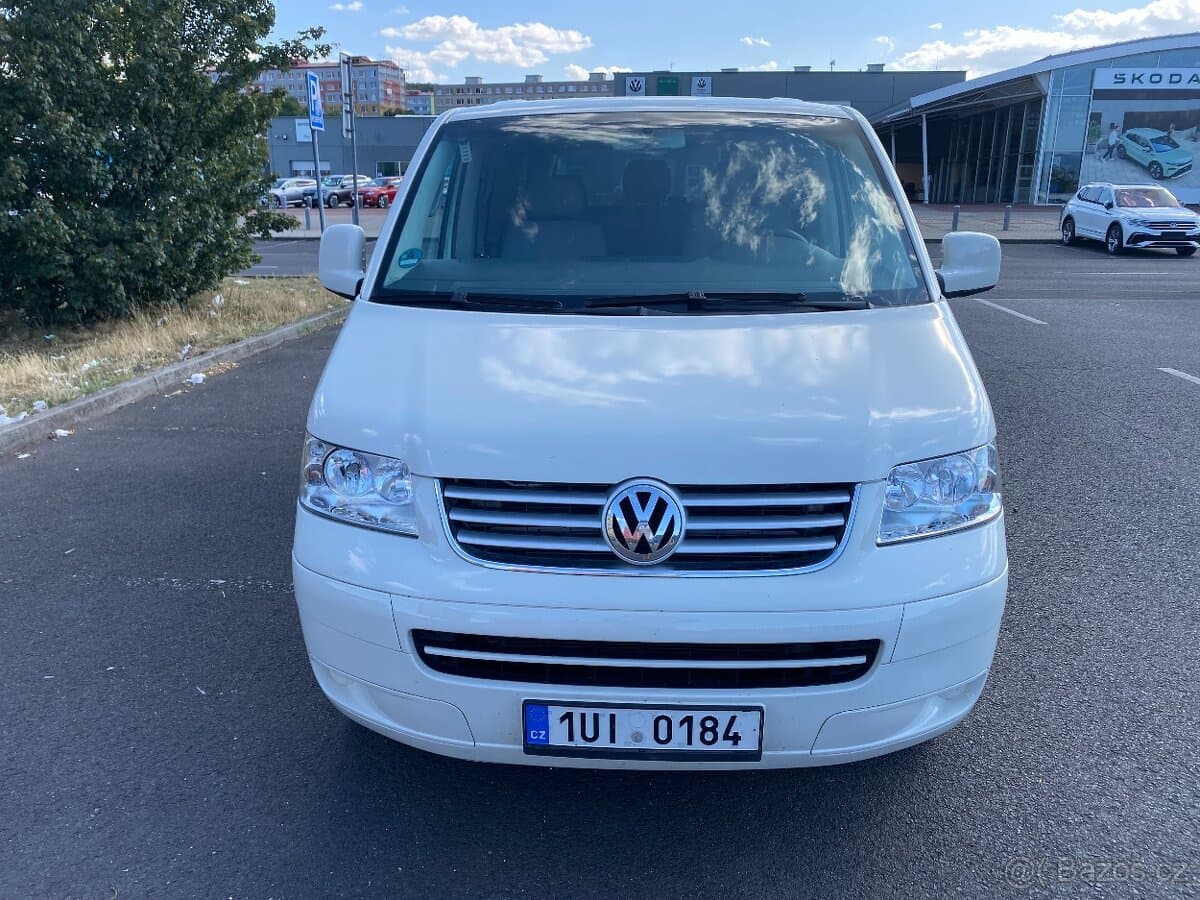 2004 Volkswagen CARAVELLE - 2
