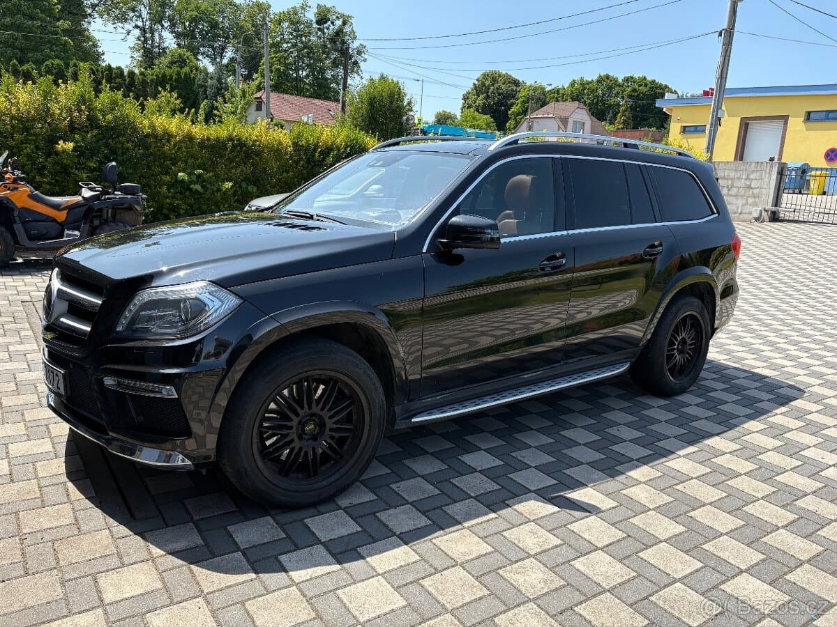 2015 Mercedes-Benz GL - 2