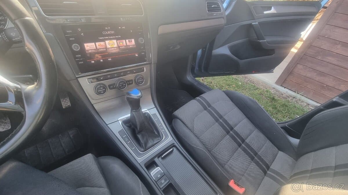2013 Volkswagen GOLF - 2