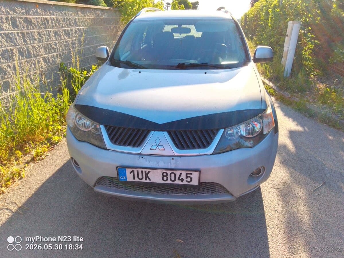 2009 Mitsubishi OUTLANDER - 2