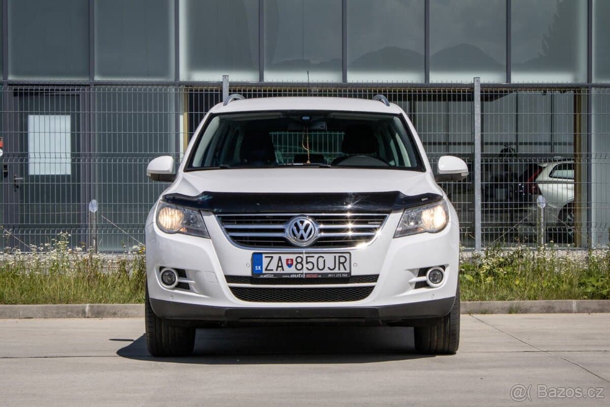2011 Volkswagen TIGUAN - 2