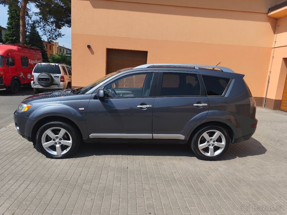 2007 Mitsubishi OUTLANDER - 2