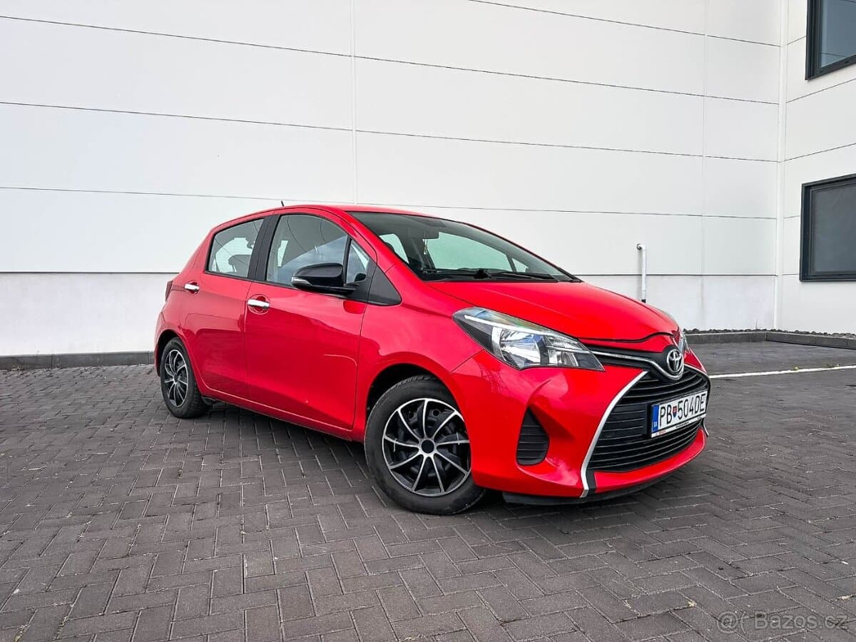 2015 Toyota YARIS - 2