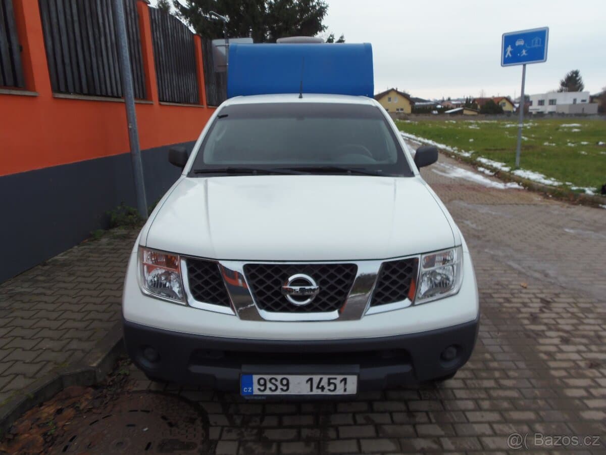 2009 Nissan NAVARA - 2