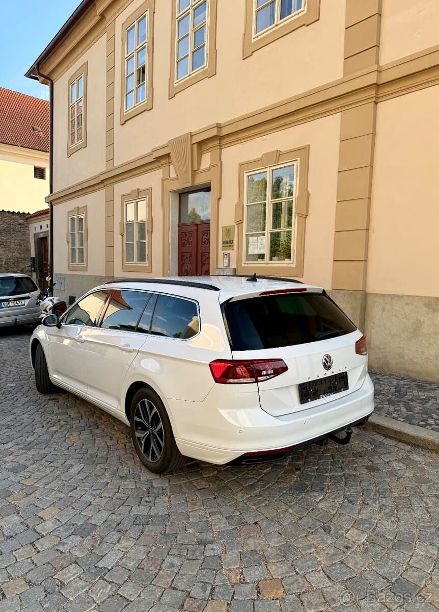 2020 Volkswagen PASSAT - 2
