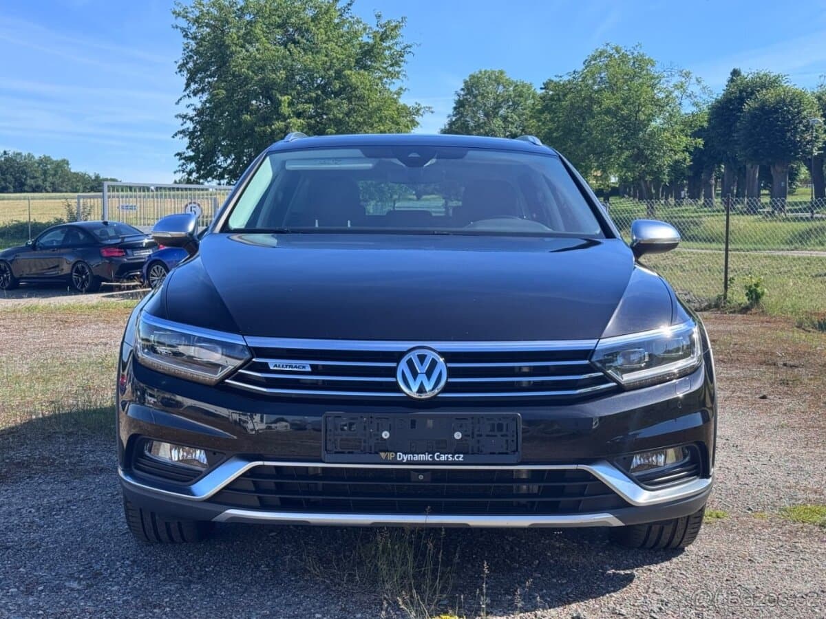 2015 Volkswagen PASSAT - 2