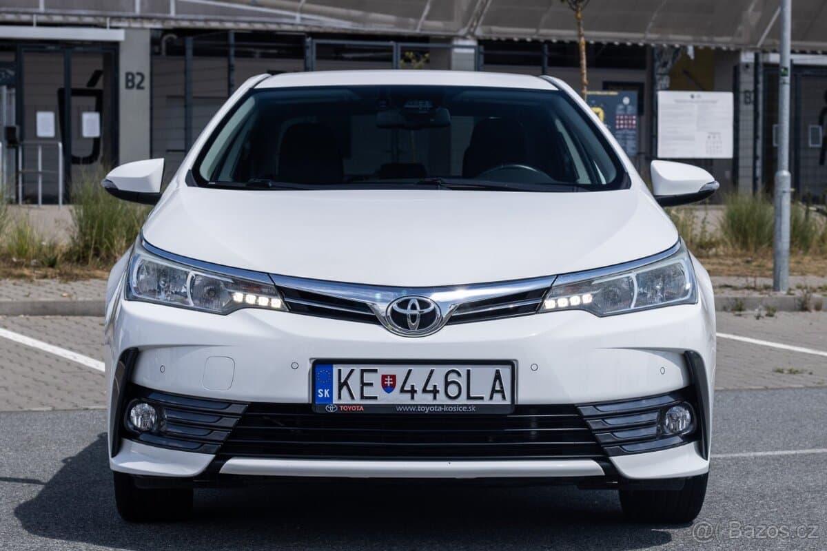 2017 Toyota COROLLA - 2