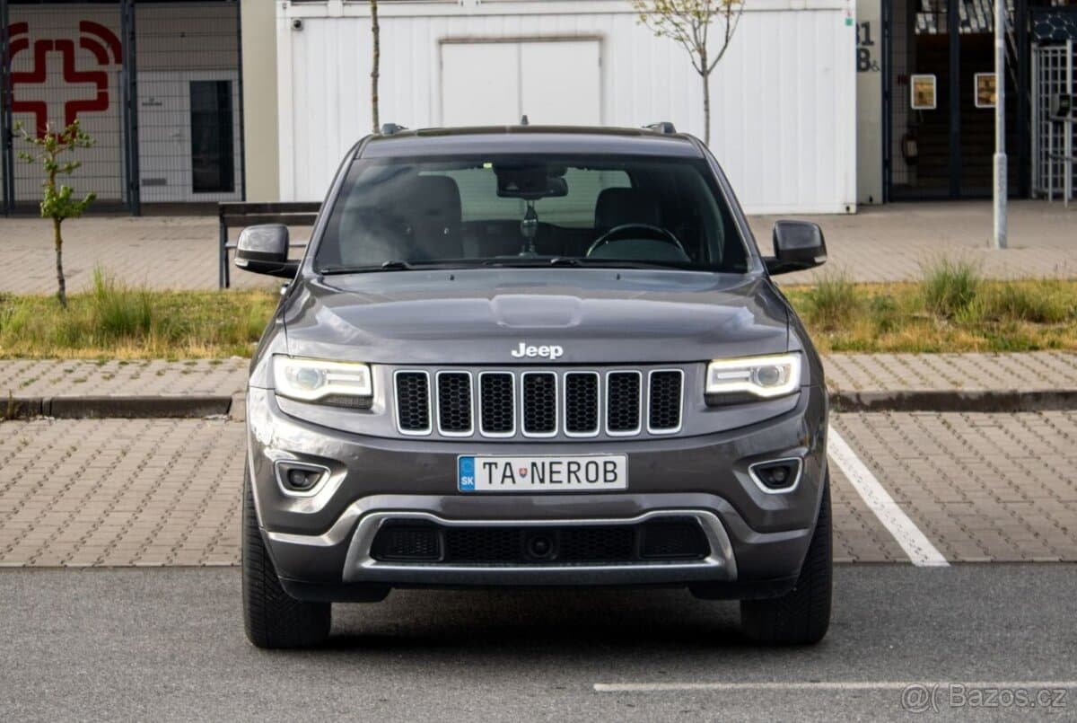 2015 Jeep CHEROKEE - 2