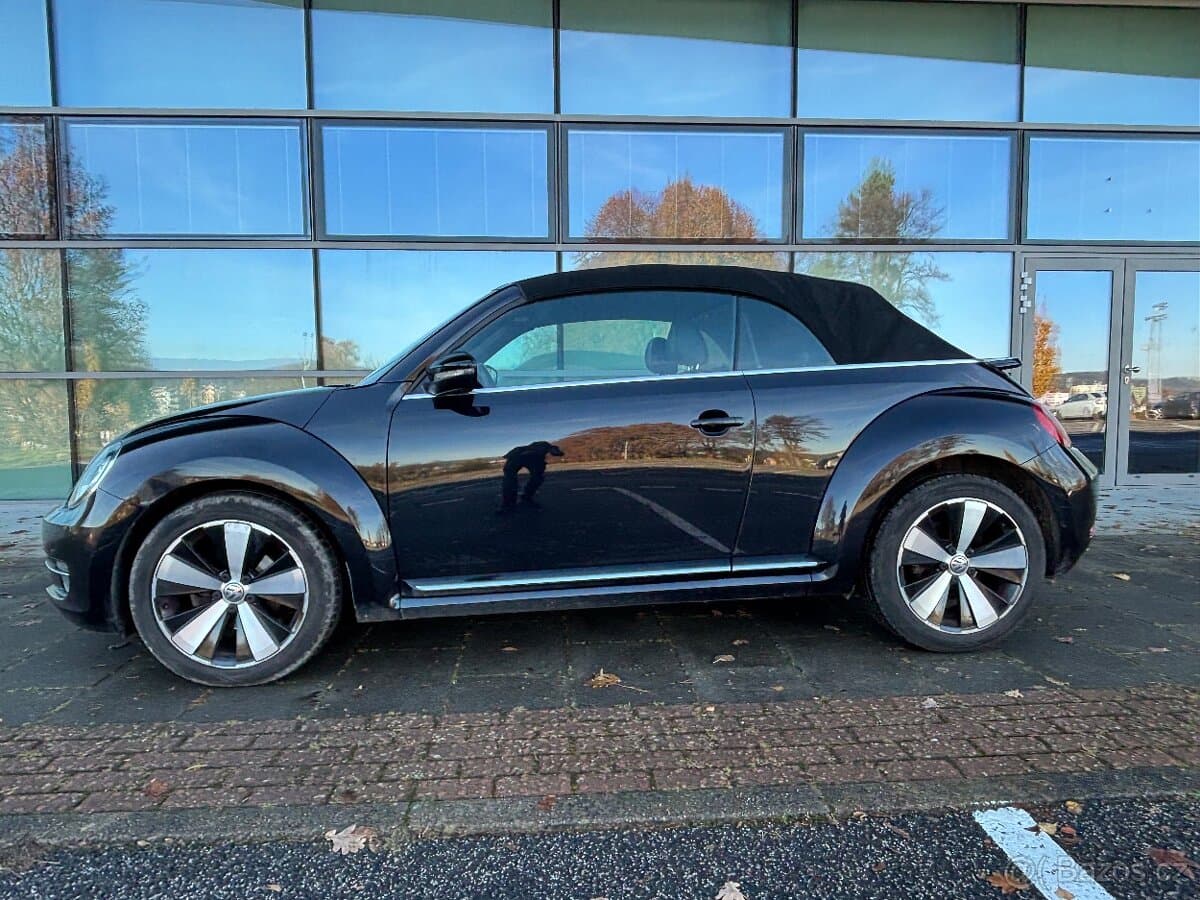 2018 Volkswagen BEETLE - 2