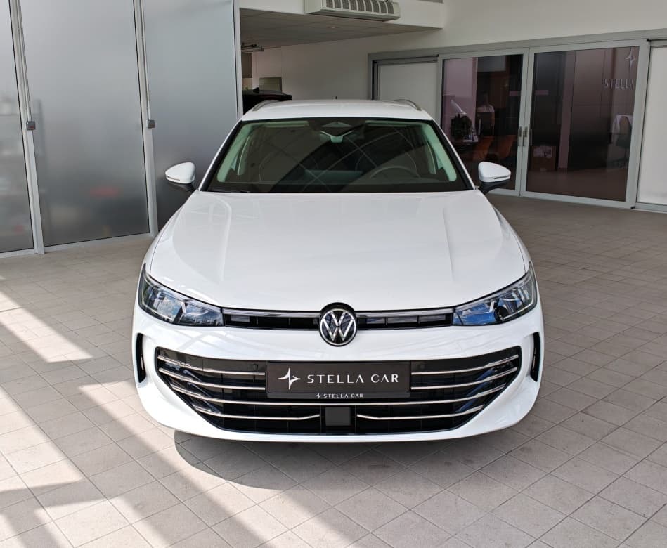 2025 Volkswagen PASSAT - 2