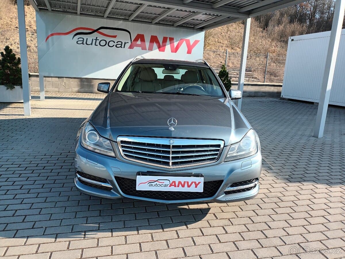 2011 Mercedes-Benz C-CLASS - 2