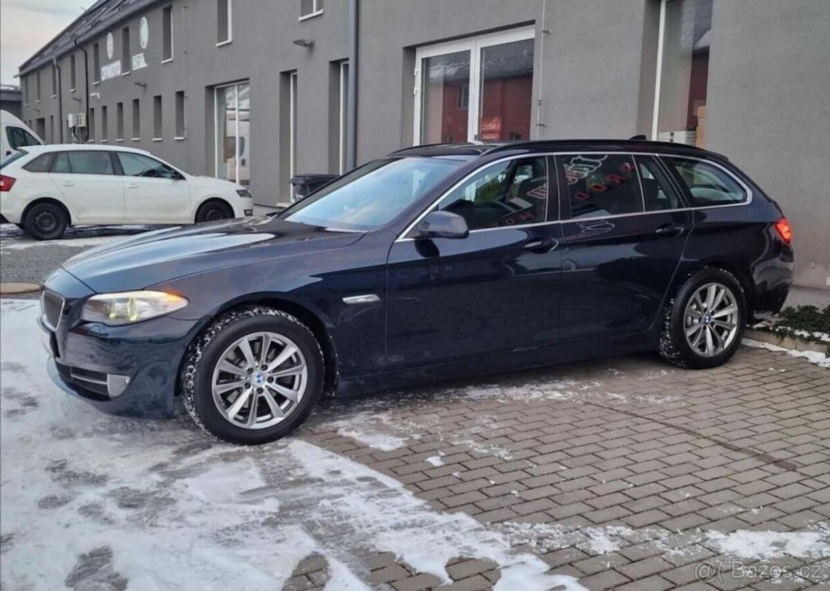 2010 BMW 5-SERIES - 2