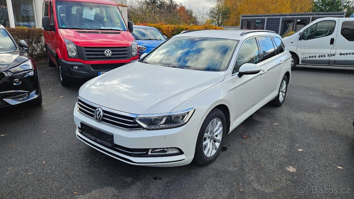 2018 Volkswagen PASSAT - 2